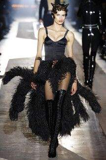 Moschino FALL 2018 MENSWEAR Milan MFW коллекция Moschino осень 2018 мужская неделя моды в Милане Mainstyles